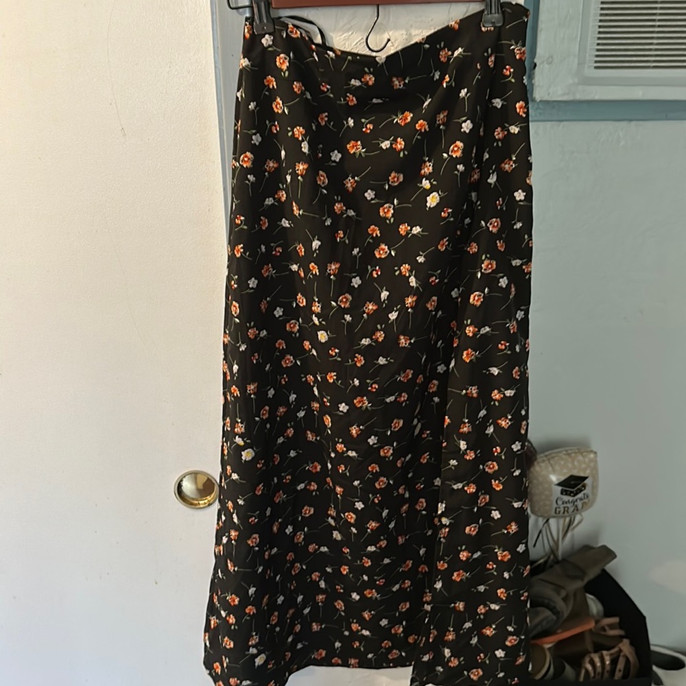 Slit Maxi Skirt - Picture 1 of 4